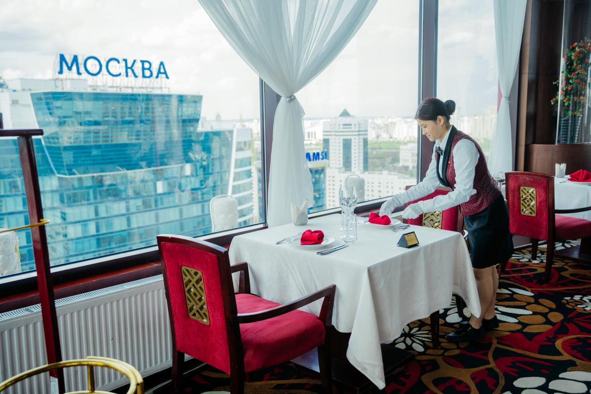 Beijing Palace Soluxe Hotel Astana Esterno foto A restaurant in Astana